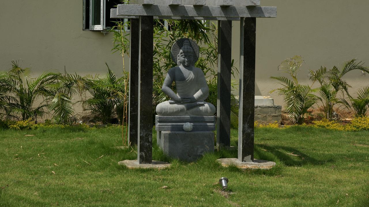 Landmark Pallavaa Beach Resorts Mahabalipuram Exterior foto
