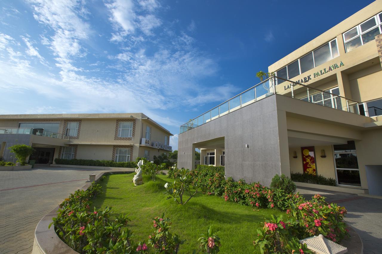 Landmark Pallavaa Beach Resorts Mahabalipuram Exterior foto